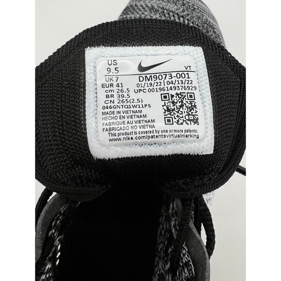 Nike Women's Air Max Flyknit Racer Sneakers Black DM9073-001 Size 9.5 NEW. - Picture 3 of 12